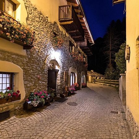 Etoile Des Neiges Hotel Oulx Екстериор снимка